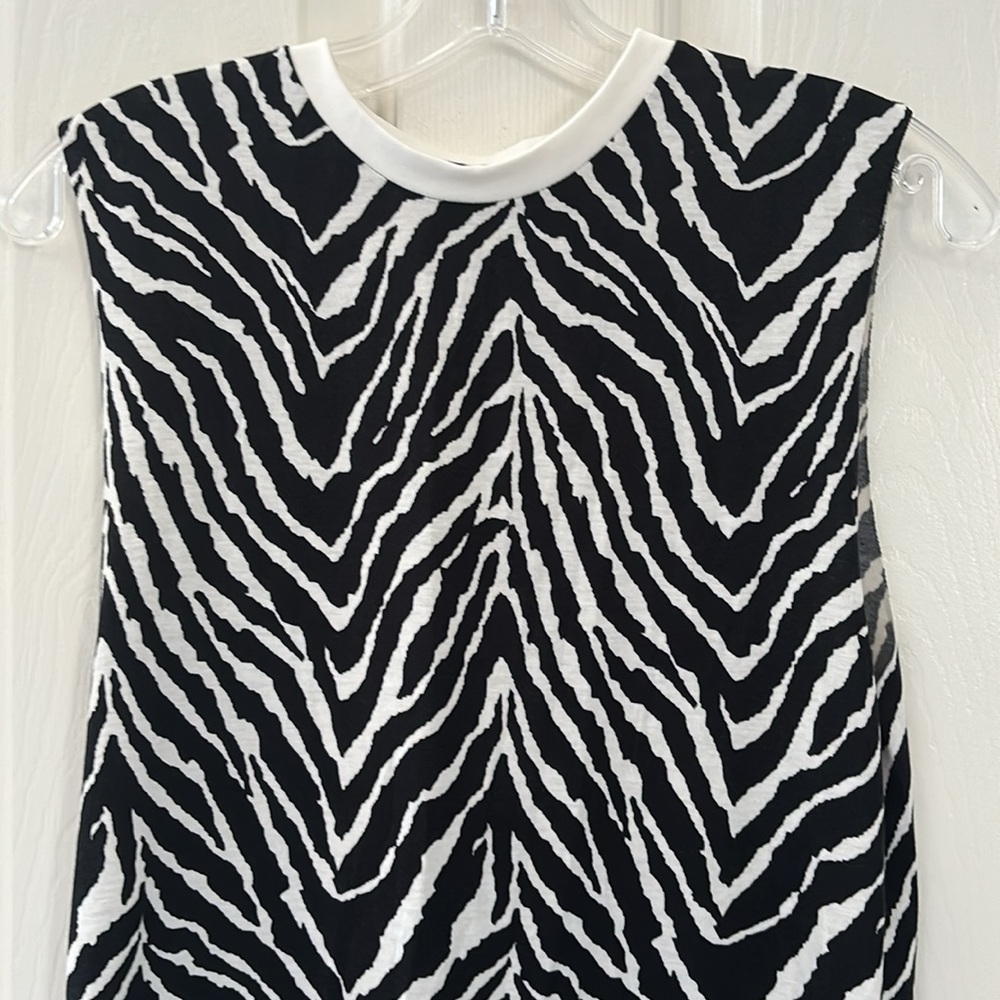 ZYIA Active Black & White Safari Tank Size Small New With Tags! - Picture 3 of 11